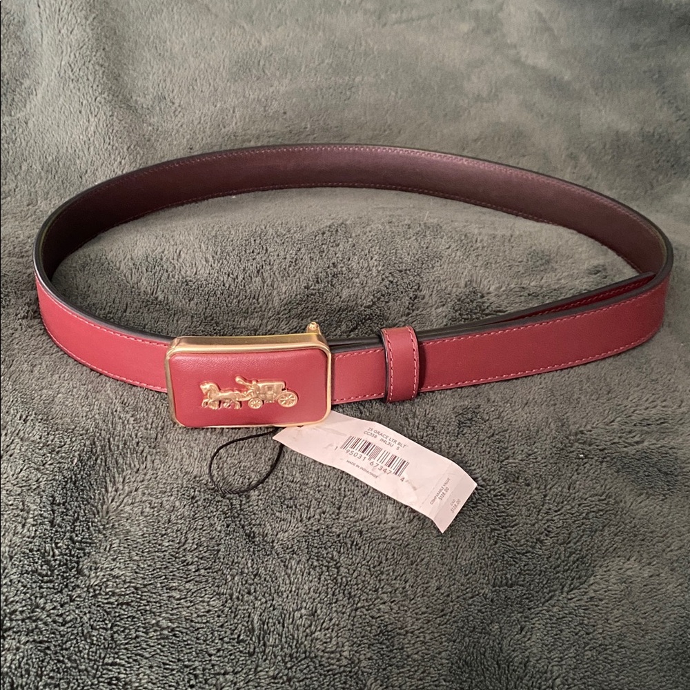 COACH leather belt with horse and carriage buckle